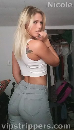 Mount snow stripper Nicole