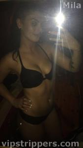 Mount snow stripper Mila