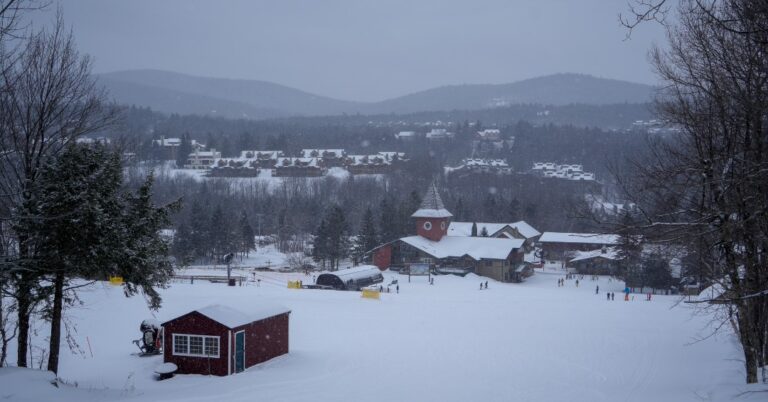 Vermont ski resorts plan opening dates